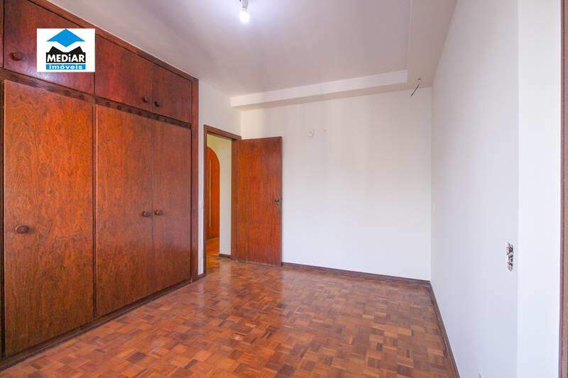 Apartamento à venda com 4 quartos, 190m² - Foto 10