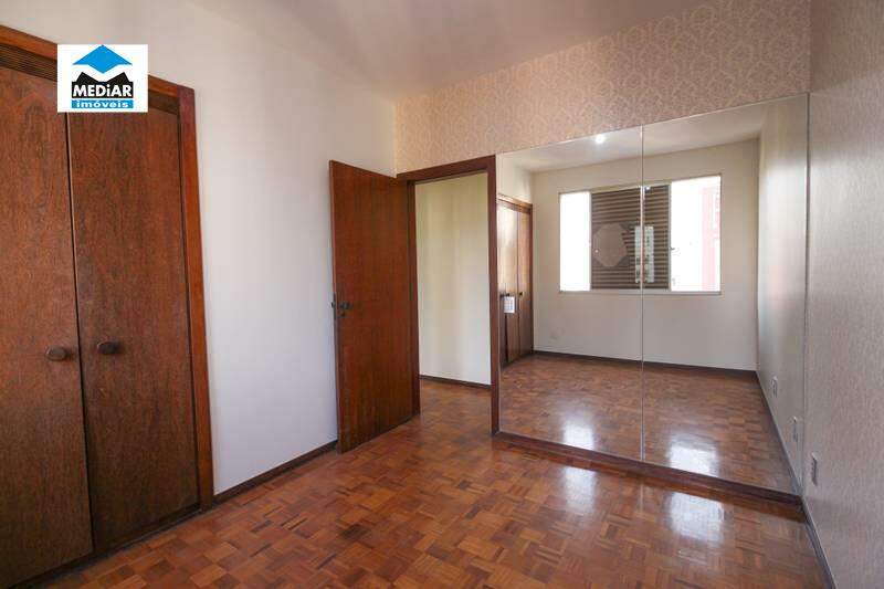 Apartamento à venda com 4 quartos, 190m² - Foto 12