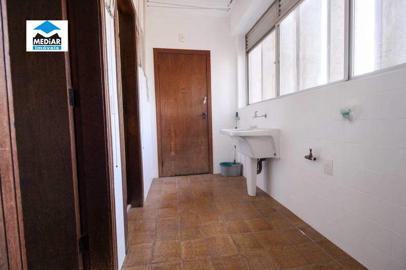 Apartamento à venda com 4 quartos, 190m² - Foto 22