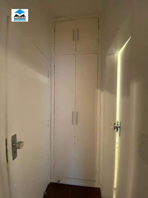 Apartamento à venda com 2 quartos, 75m² - Foto 11