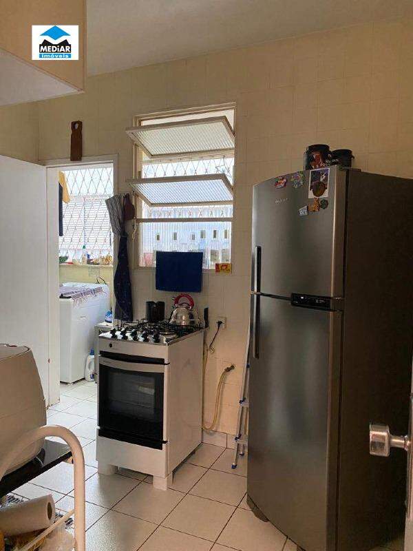 Apartamento à venda com 2 quartos, 75m² - Foto 15