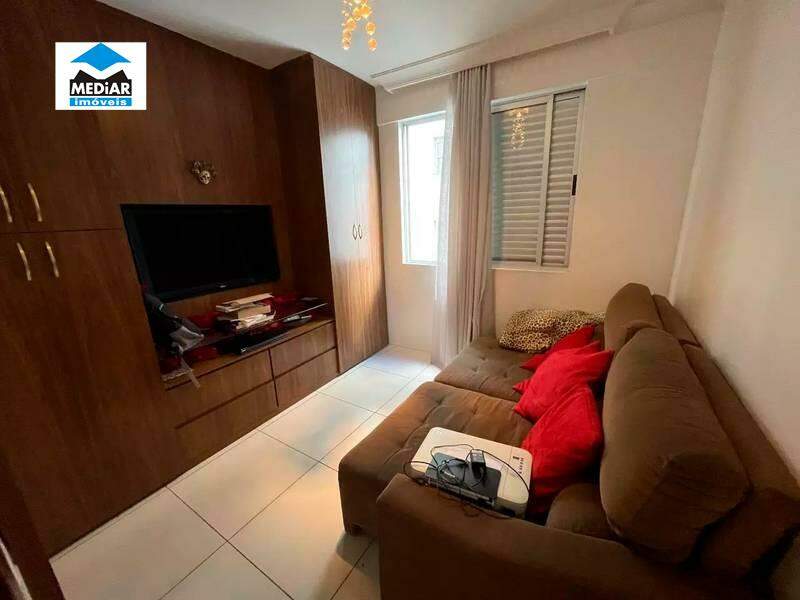 Apartamento à venda com 3 quartos, 110m² - Foto 3