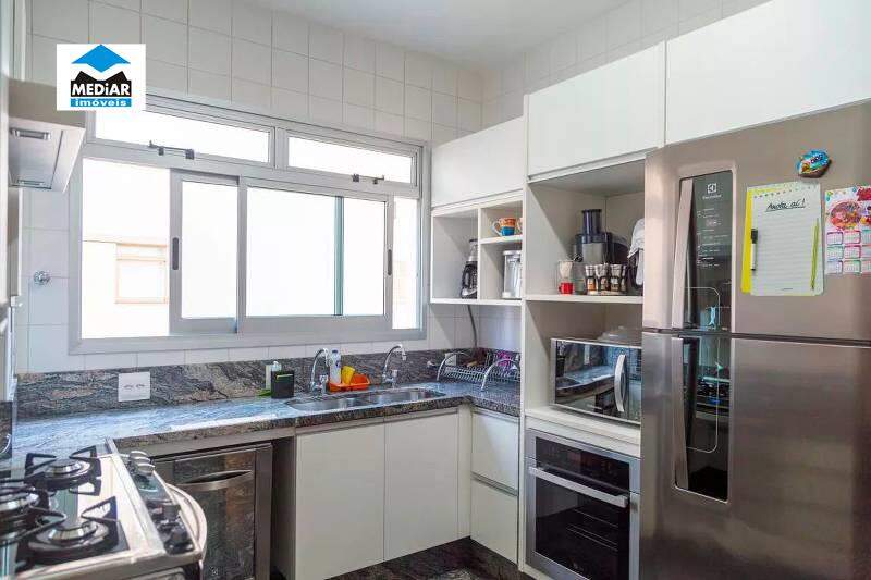 Apartamento à venda com 4 quartos, 178m² - Foto 20