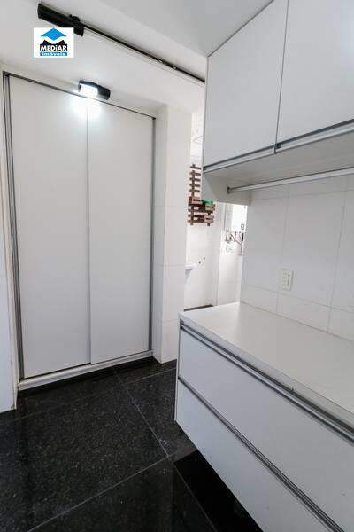 Apartamento à venda com 4 quartos, 135m² - Foto 17