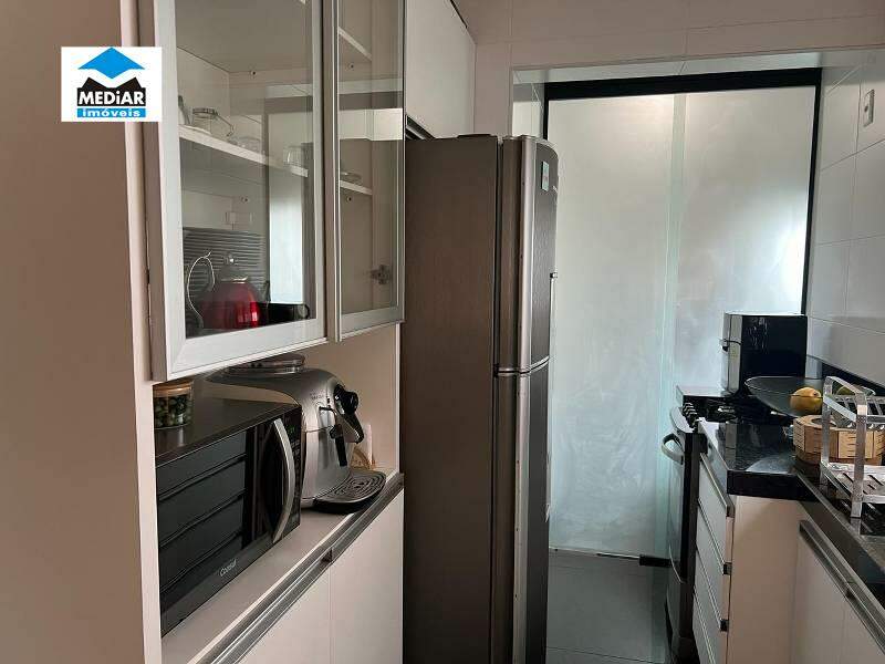 Apartamento à venda com 3 quartos, 84m² - Foto 10