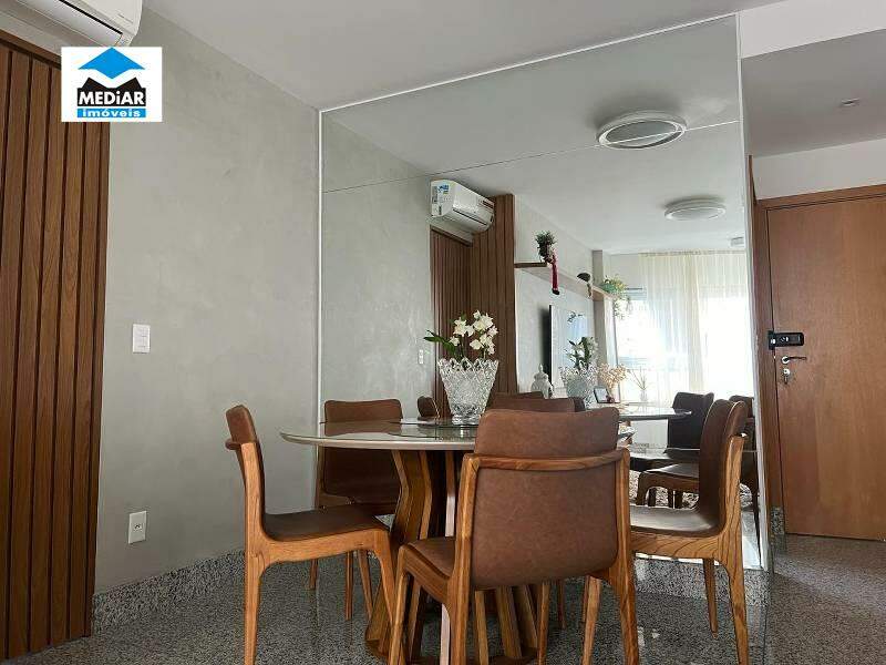 Apartamento à venda com 3 quartos, 84m² - Foto 2