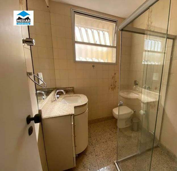 Apartamento à venda com 4 quartos, 140m² - Foto 8