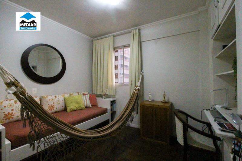 Apartamento à venda com 3 quartos, 110m² - Foto 9