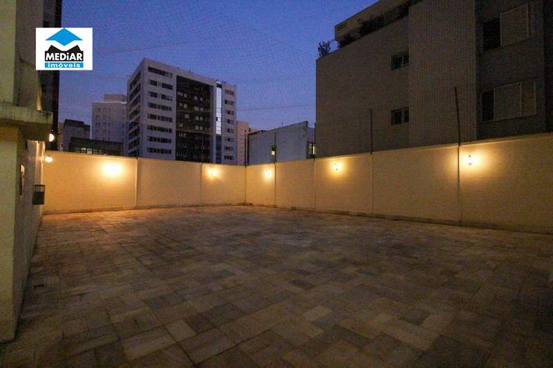 Apartamento à venda com 3 quartos, 110m² - Foto 18