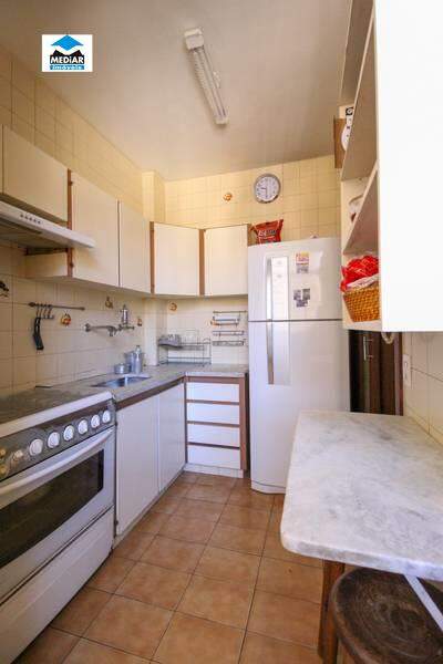 Apartamento à venda com 3 quartos, 90m² - Foto 8