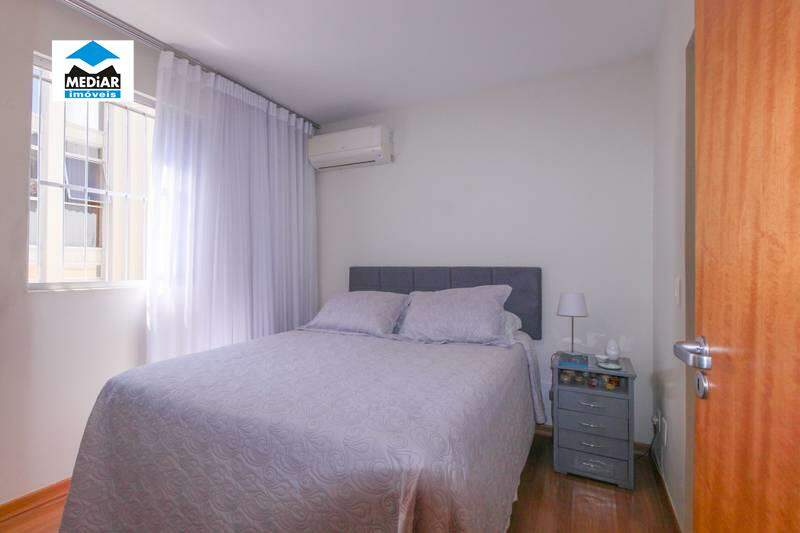 Apartamento à venda com 2 quartos, 60m² - Foto 9