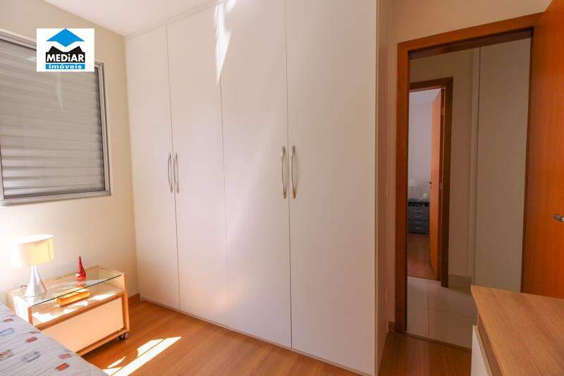 Apartamento à venda com 2 quartos, 60m² - Foto 8