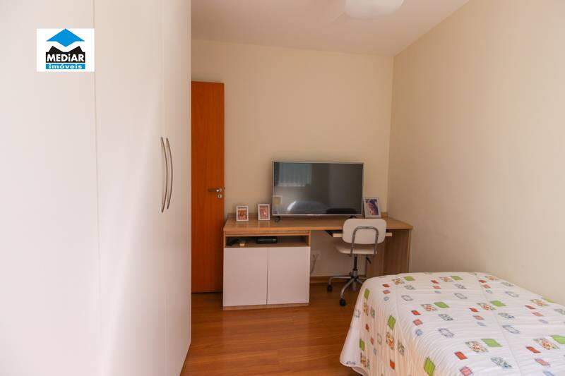 Apartamento à venda com 2 quartos, 60m² - Foto 7