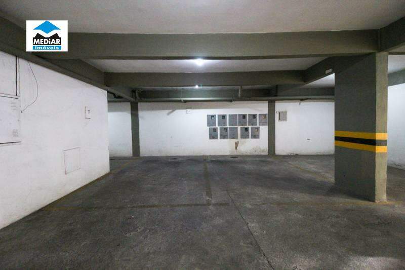 Apartamento à venda com 2 quartos, 60m² - Foto 20