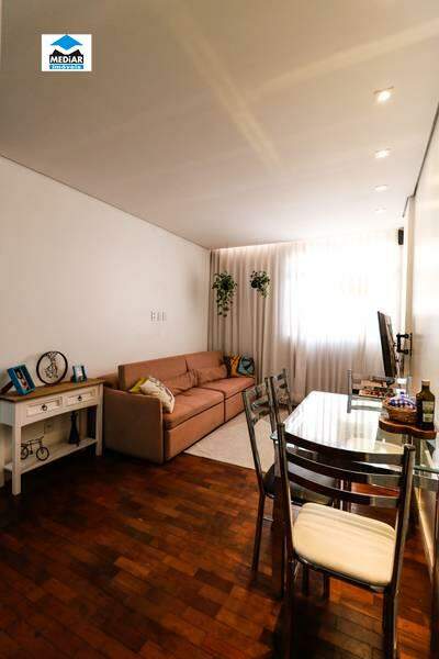 Apartamento à venda com 2 quartos, 60m² - Foto 4