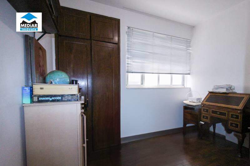 Apartamento à venda com 4 quartos, 159m² - Foto 13