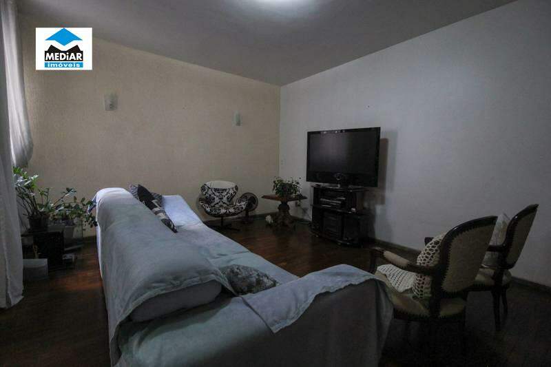 Apartamento à venda com 4 quartos, 159m² - Foto 3