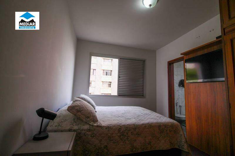 Apartamento à venda com 4 quartos, 165m² - Foto 12