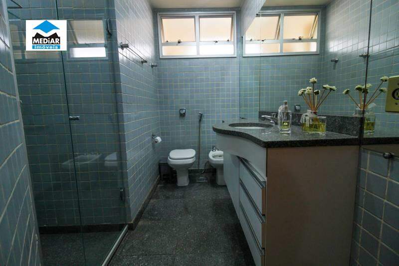 Apartamento à venda com 4 quartos, 165m² - Foto 15