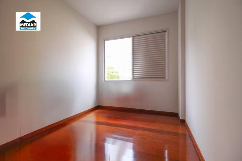 Apartamento à venda com 4 quartos, 165m² - Foto 16