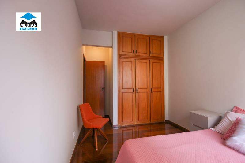 Apartamento à venda com 4 quartos, 165m² - Foto 18