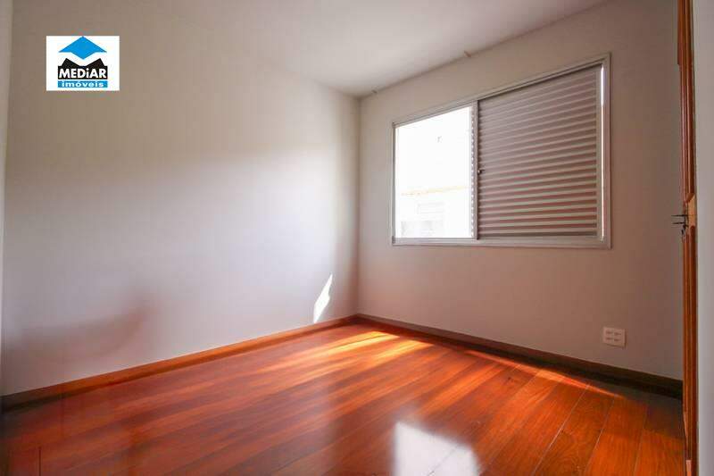 Apartamento à venda com 4 quartos, 165m² - Foto 19