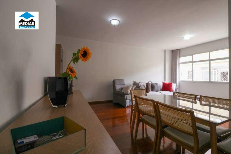 Apartamento à venda com 4 quartos, 165m² - Foto 4