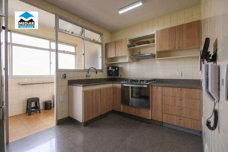 Apartamento à venda com 4 quartos, 165m² - Foto 6