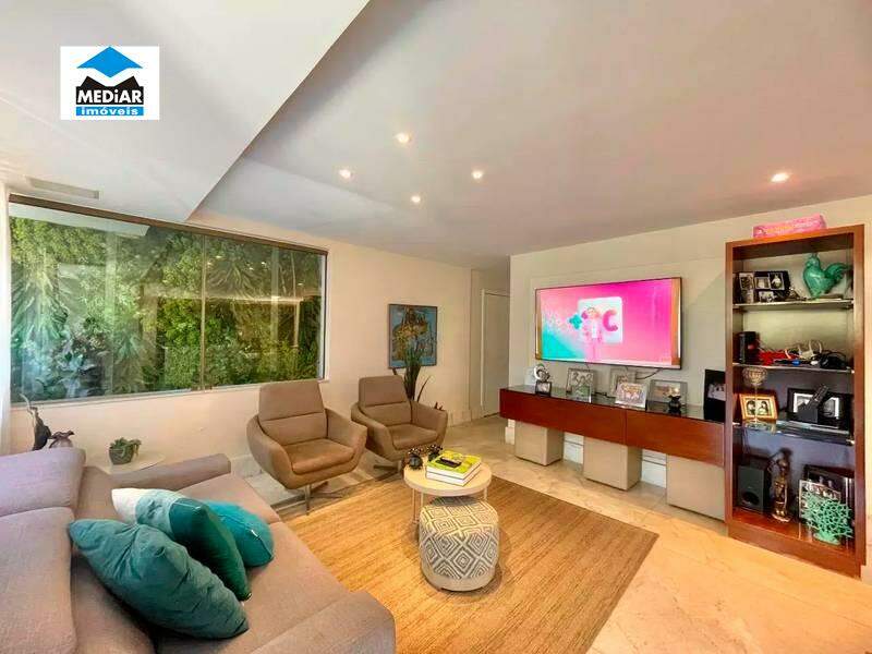 Cobertura à venda com 4 quartos, 220m² - Foto 4