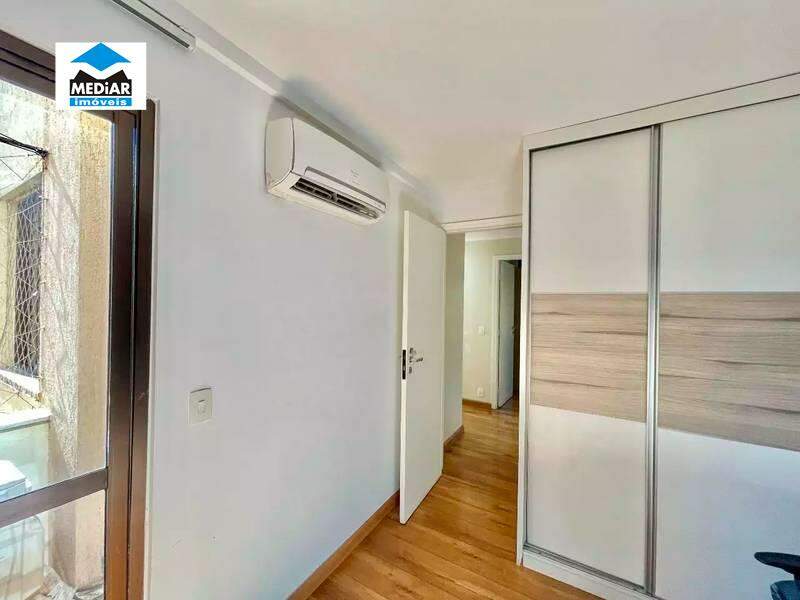 Cobertura à venda com 4 quartos, 220m² - Foto 8