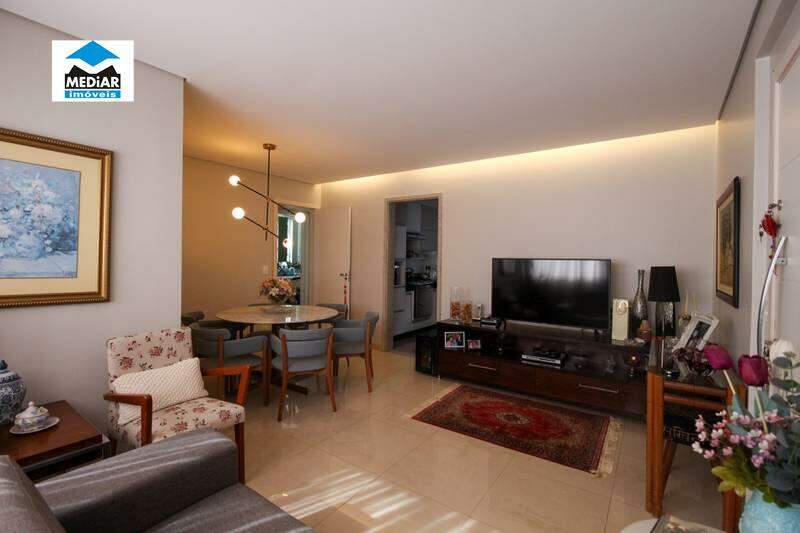 Apartamento à venda com 2 quartos, 67m² - Foto 1