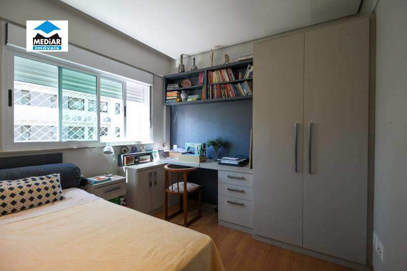 Apartamento à venda com 2 quartos, 67m² - Foto 6