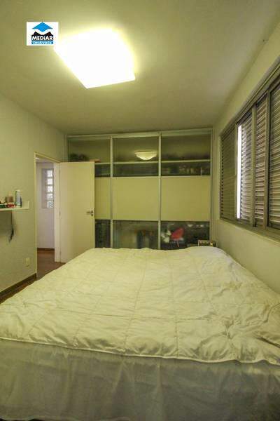 Apartamento à venda com 3 quartos, 200m² - Foto 16