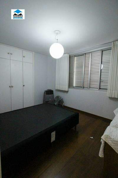 Apartamento à venda com 3 quartos, 200m² - Foto 7