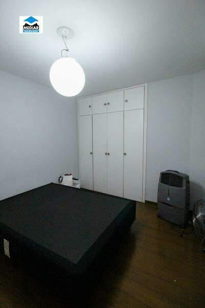 Apartamento à venda com 3 quartos, 200m² - Foto 8