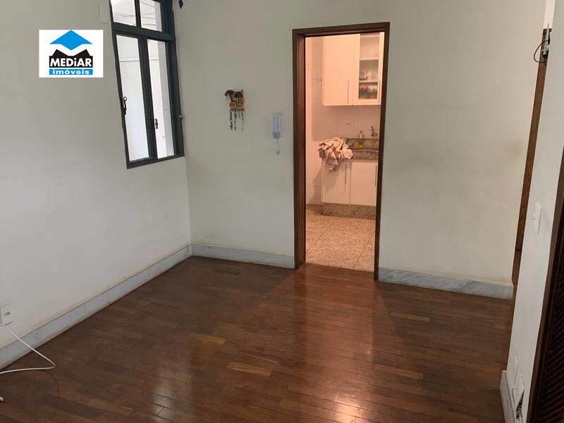 Apartamento à venda com 3 quartos, 90m² - Foto 8