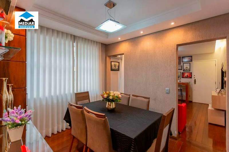 Apartamento à venda com 3 quartos, 110m² - Foto 2