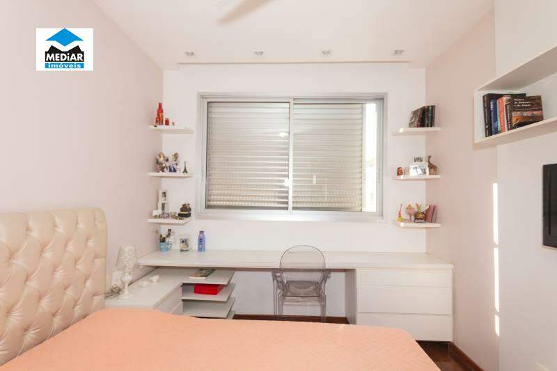 Apartamento à venda com 4 quartos, 152m² - Foto 6