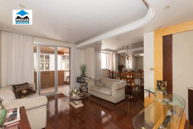 Apartamento à venda com 4 quartos, 152m² - Foto 1