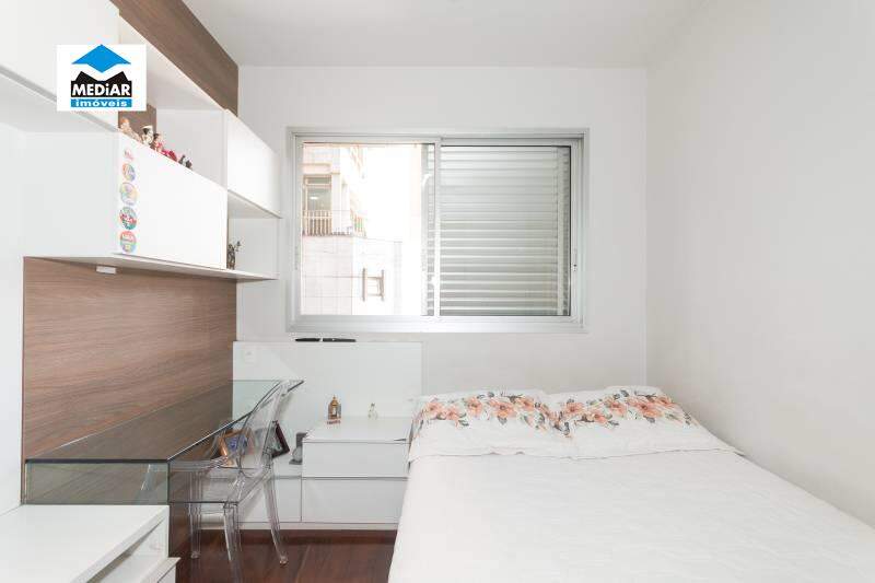 Apartamento à venda com 4 quartos, 152m² - Foto 3