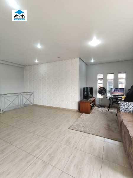 Cobertura à venda com 3 quartos, 200m² - Foto 6