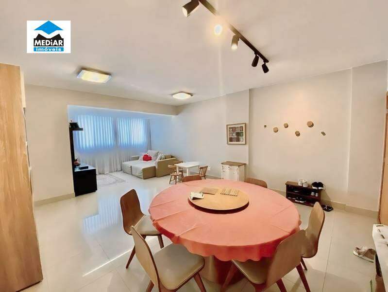 Apartamento à venda com 3 quartos, 112m² - Foto 3