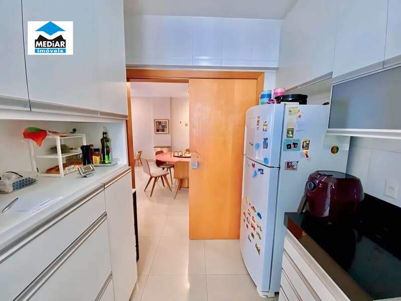 Apartamento à venda com 3 quartos, 112m² - Foto 18