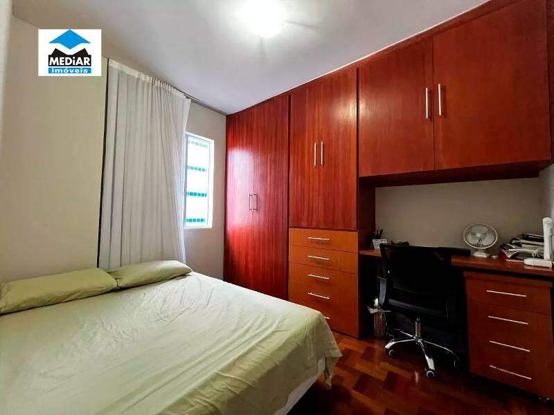 Apartamento à venda com 3 quartos, 80m² - Foto 5