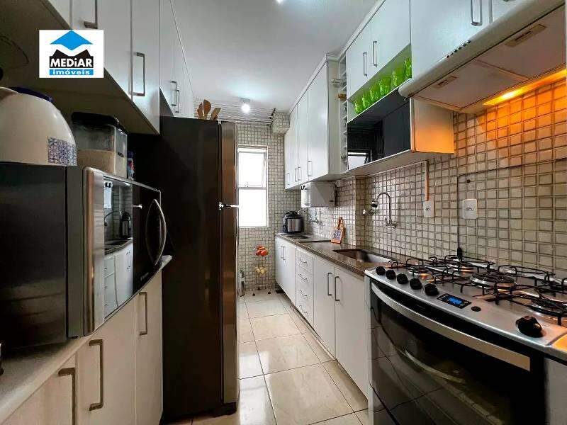 Apartamento à venda com 3 quartos, 80m² - Foto 10