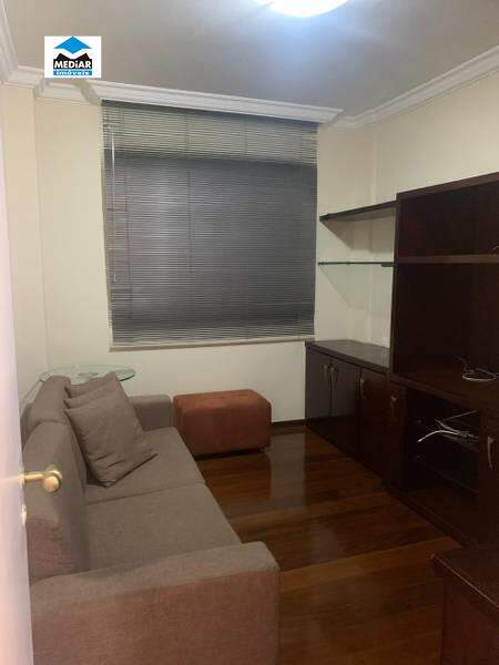 Apartamento à venda com 4 quartos, 180m² - Foto 14