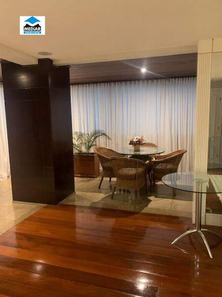 Apartamento à venda com 4 quartos, 180m² - Foto 6