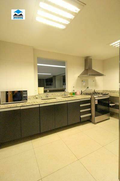 Apartamento à venda com 3 quartos, 117m² - Foto 9