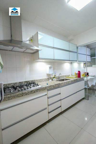 Apartamento à venda com 3 quartos, 117m² - Foto 7