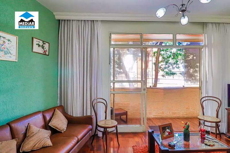 Apartamento à venda com 3 quartos, 105m² - Foto 1